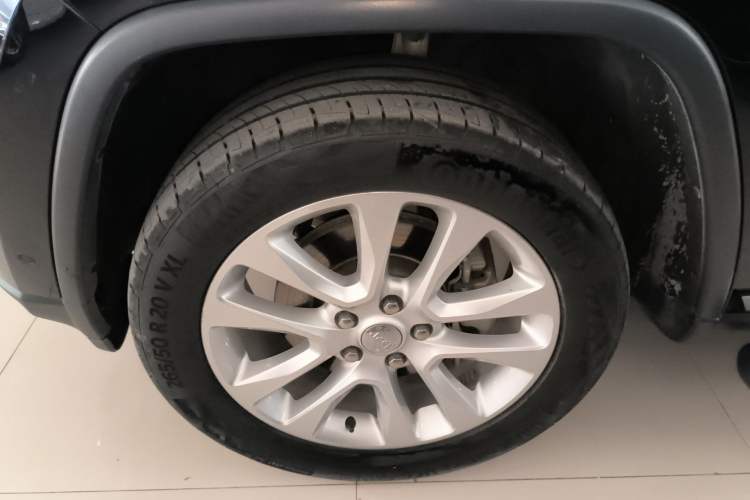 Used Jeep Grand Cherokee 2016 3.0L Comfort Navigation Edition Exterior 4