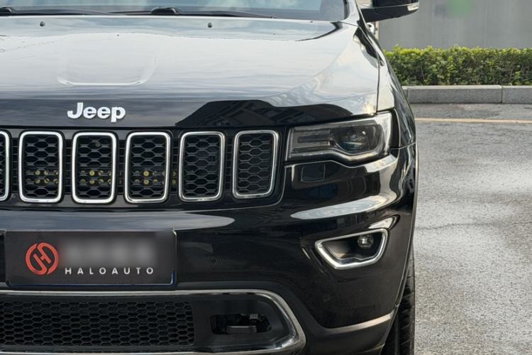 Used Jeep Grand Cherokee 2016 3.0L Comfort Navigation Edition Exterior 5