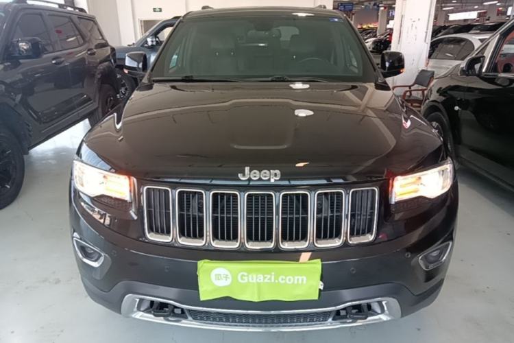 Used Jeep Grand Cherokee 2016 3.0L Comfort Navigation Edition Front
