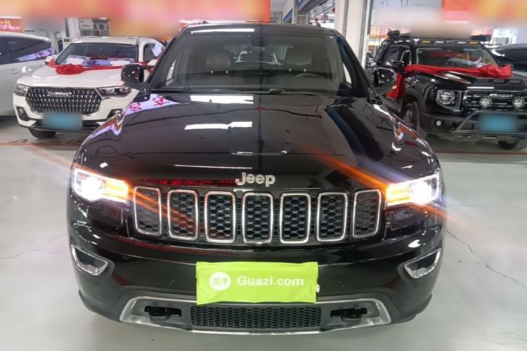 Used Jeep Grand Cherokee 2016 3.0L Elite Navigation Edition Front