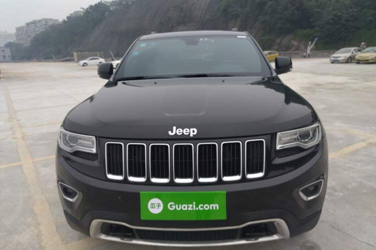 Used Jeep Grand Cherokee 2016 3.0L Comfort Navigation Edition Front