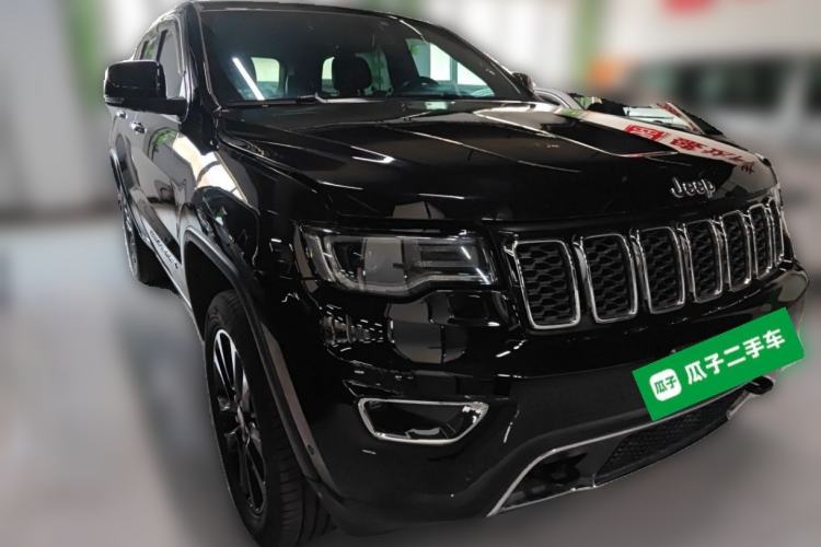 Used Jeep Grand Cherokee 2016 3.0L Elite Navigation Edition Front Right 45 Deg