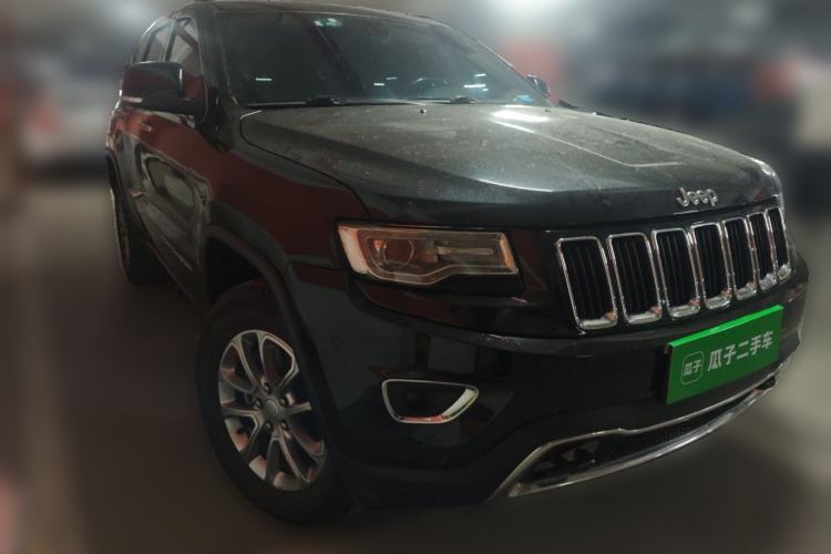Used Jeep Grand Cherokee 2016 3.0L Comfort Navigation Edition Front Right 45 Deg