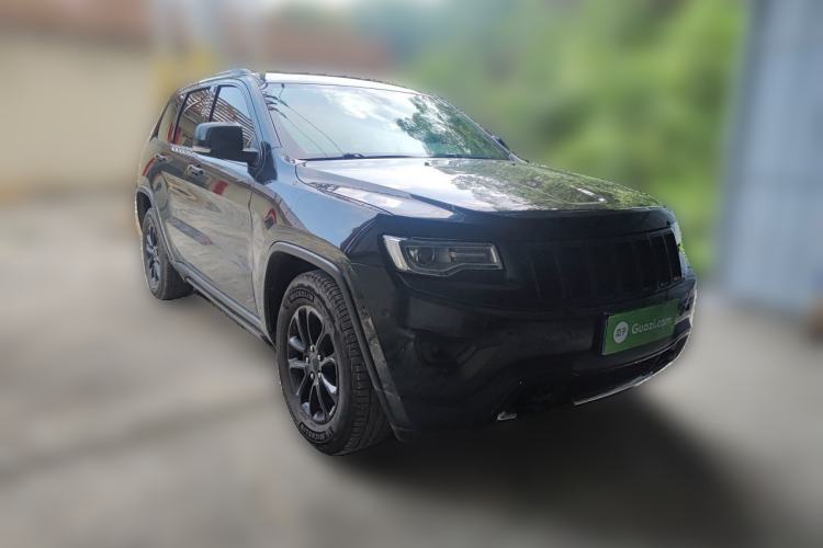 Used Jeep Grand Cherokee 2016 3.0L Comfort Navigation Edition Front Right 45 Deg