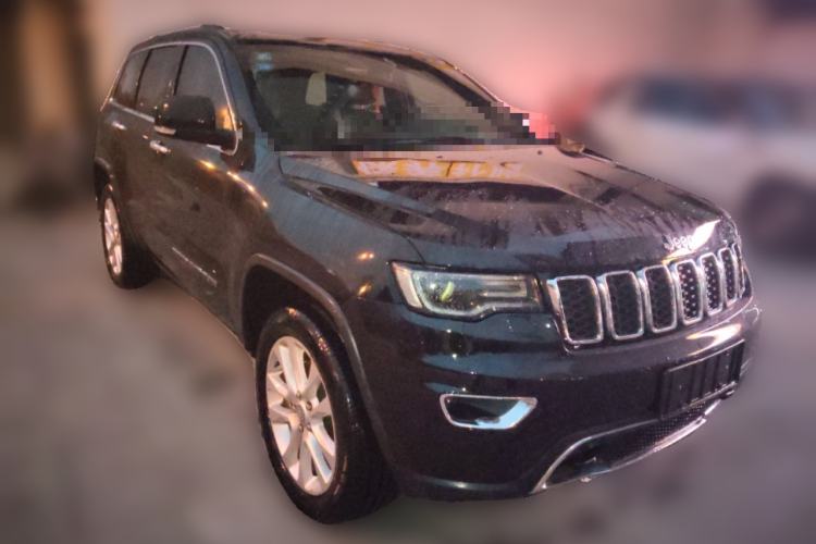 Used Jeep Grand Cherokee 2016 3.0L Elite Navigation Edition Front Right 45 Deg