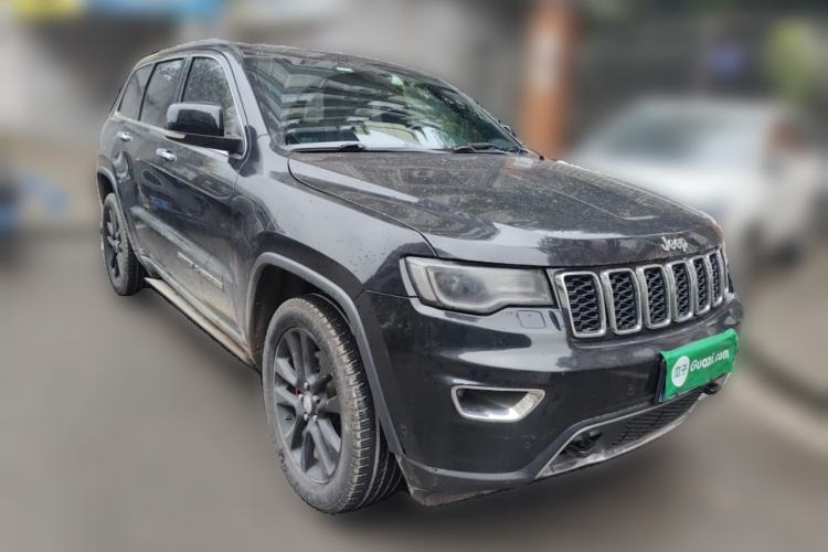 Used Jeep Grand Cherokee 2016 3.0L Comfort Navigation Edition Front Right 45 Deg