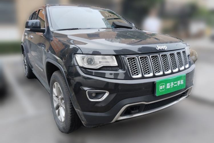 Used Jeep Grand Cherokee 2016 3.0L Elite Navigation Edition Front Right 45 Deg