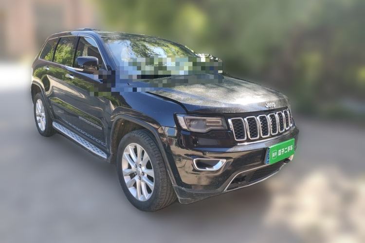 Used Jeep Grand Cherokee 2016 3.0L Comfort Navigation Edition Front Right 45 Deg