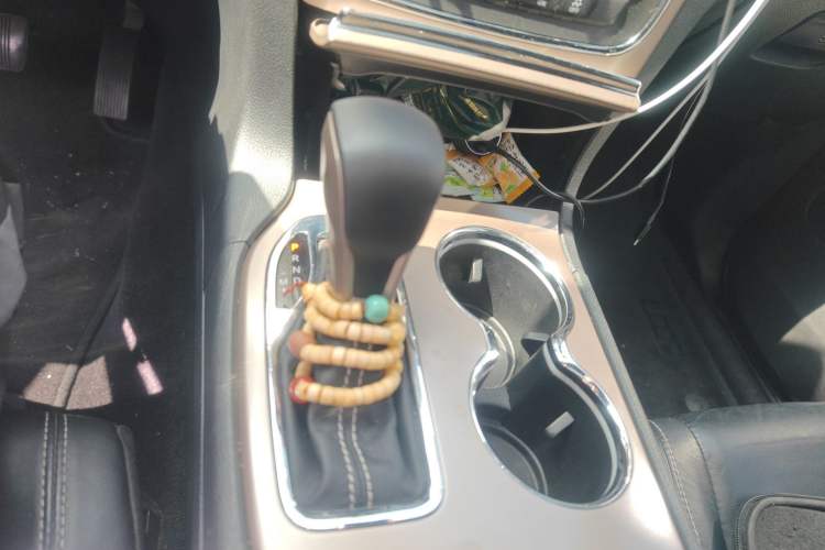 Used Jeep Grand Cherokee 2016 3.0L Comfort Navigation Edition Gear Lever
