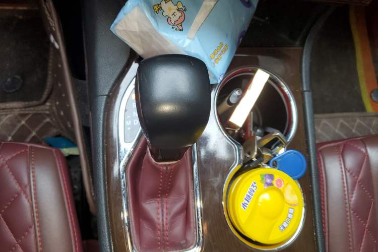 Used Jeep Grand Cherokee 2016 3.0L Comfort Navigation Edition Gear Lever