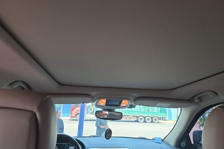 Used Jeep Grand Cherokee  Headliner