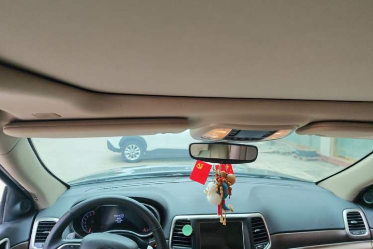 Used Jeep Grand Cherokee  Headliner