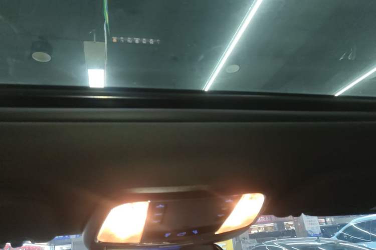 Used Jeep Grand Cherokee 2016 3.0L Comfort Navigation Edition Headliner