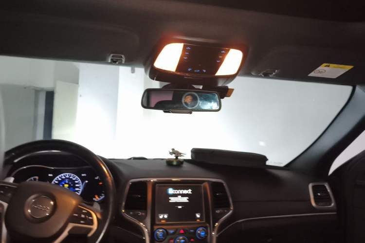 Used Jeep Grand Cherokee 2016 3.0L Comfort Navigation Edition Headliner