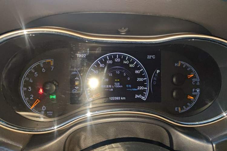 Used Jeep Grand Cherokee 2016 3.0L Comfort Navigation Edition Instrument Cluster