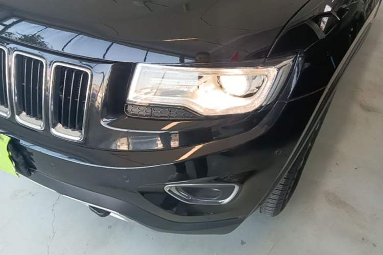 Used Jeep Grand Cherokee 2016 3.0L Comfort Navigation Edition Left Front Headlight