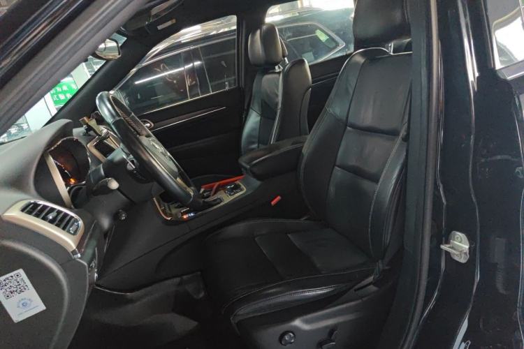 Used Jeep Grand Cherokee 2016 3.0L Elite Navigation Edition Left Front Seat