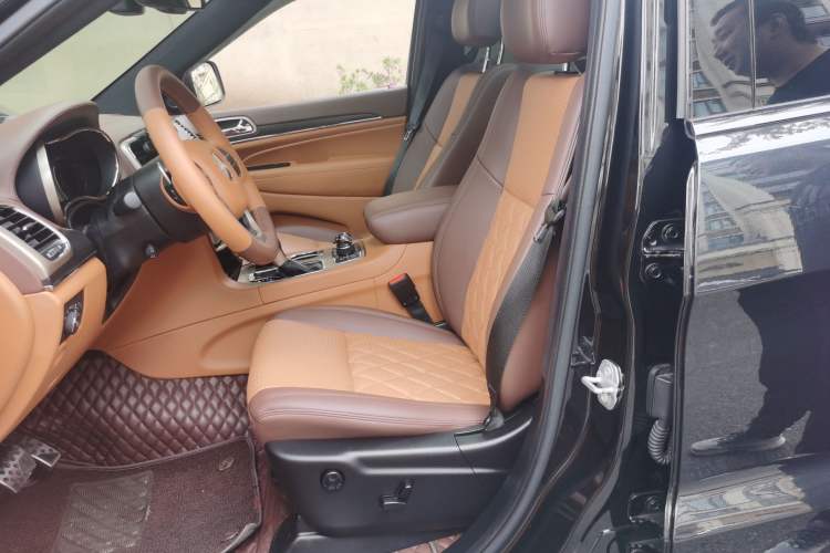 Used Jeep Grand Cherokee 2016 3.0L Comfort Navigation Edition Left Front Seat