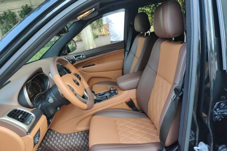 Used Jeep Grand Cherokee 2016 3.0L Comfort Navigation Edition Left Front Seat