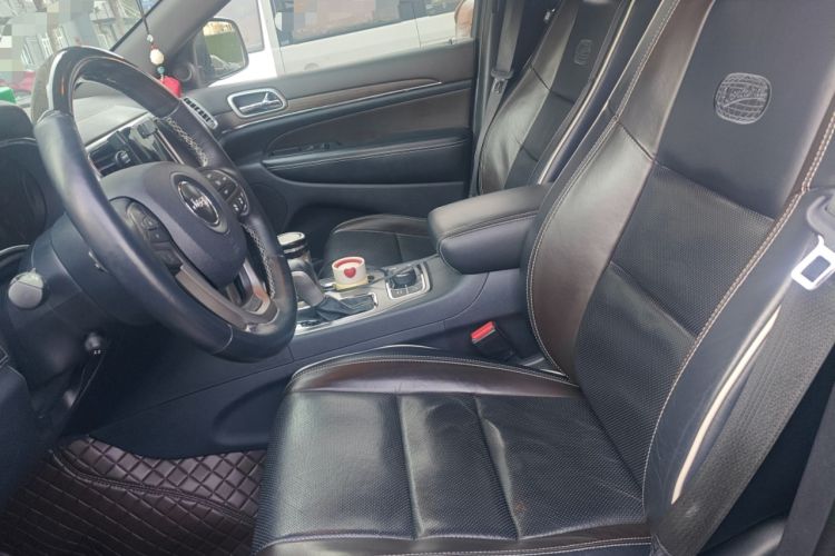 Used Jeep Grand Cherokee 2016 3.6L Elite Navigation Edition Left Front Seat