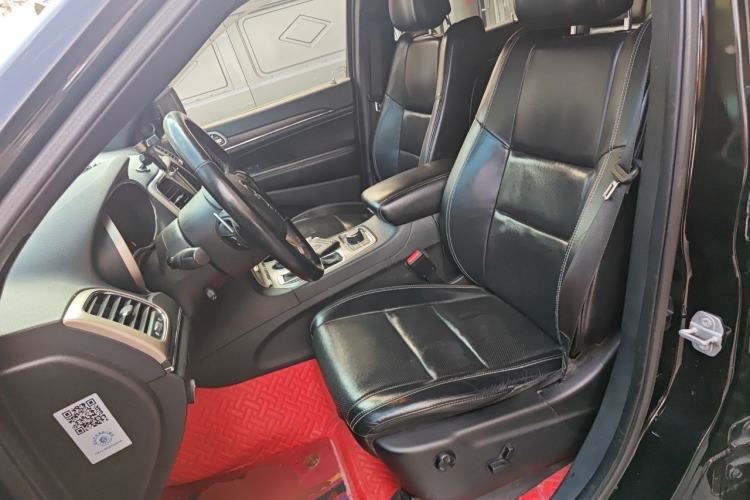 Used Jeep Grand Cherokee 2016 3.0L Elite Navigation Edition Left Front Seat