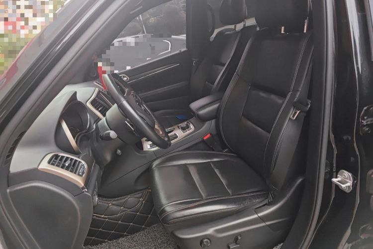 Used Jeep Grand Cherokee 2016 3.0L Elite Navigation Edition Left Front Seat