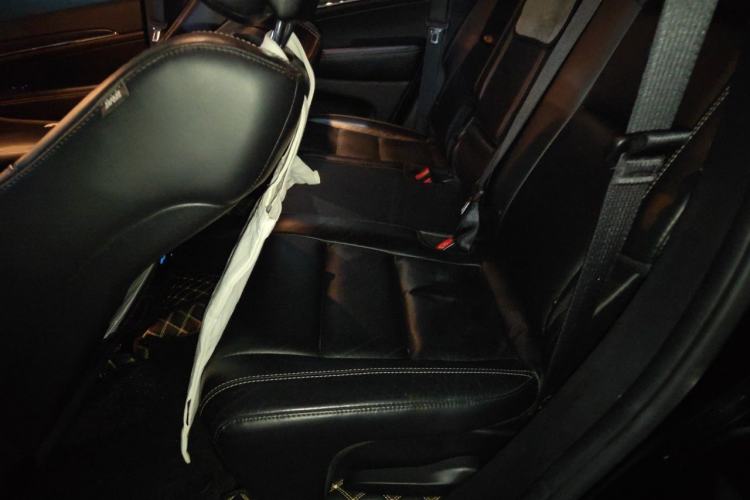 Used Jeep Grand Cherokee 2016 3.0L Comfort Navigation Edition Left Rear Seat