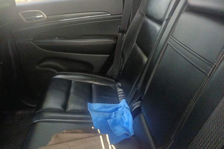 Used Jeep Grand Cherokee 2016 3.0L Comfort Navigation Edition Left Rear Seat
