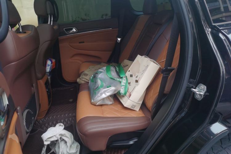 Used Jeep Grand Cherokee 2016 3.0L Comfort Navigation Edition Left Rear Seat