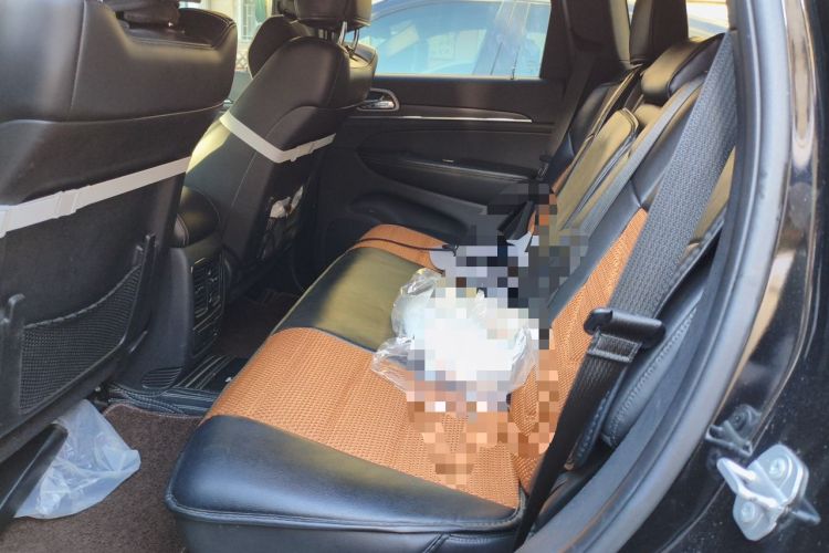 Used Jeep Grand Cherokee 2016 3.0L Elite Navigation Edition Left Rear Seat