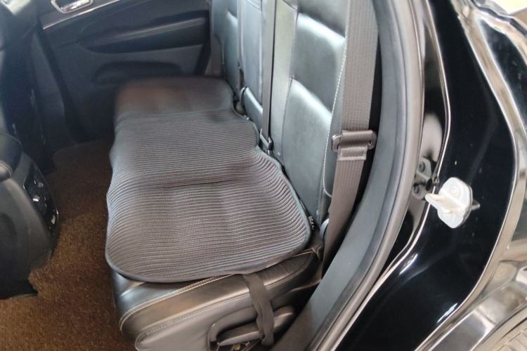 Used Jeep Grand Cherokee 2016 3.0L Comfort Navigation Edition Left Rear Seat