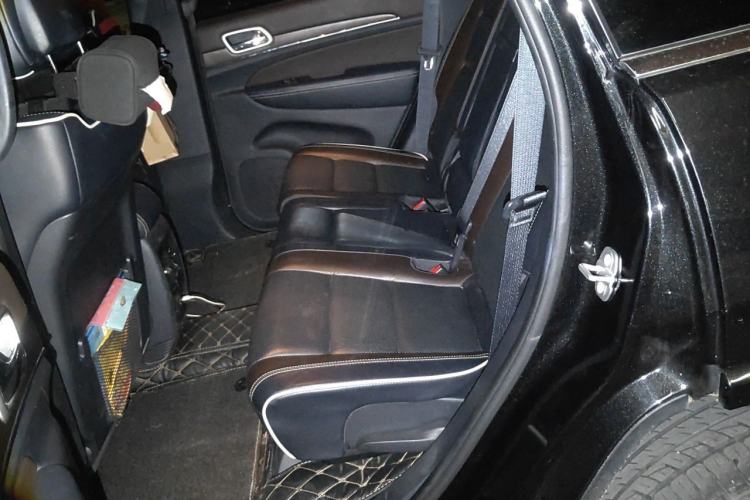 Used Jeep Grand Cherokee 2016 3.6L Luxury Navigation Edition Left Rear Seat