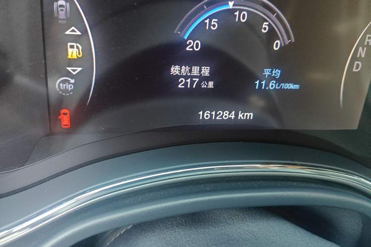 Used Jeep Grand Cherokee 2016 3.6L Elite Navigation Edition Odometer Close Up
