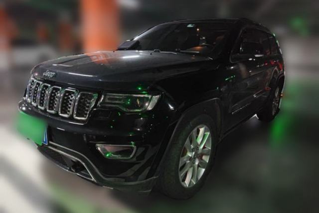 Ojetý Jeep Grand Cherokee 2016 3.0L Comfort Navigation Edition