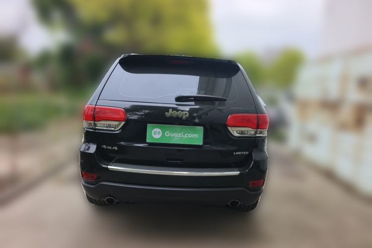 Used Jeep Grand Cherokee 2016 3.0L Comfort Navigation Edition Rear