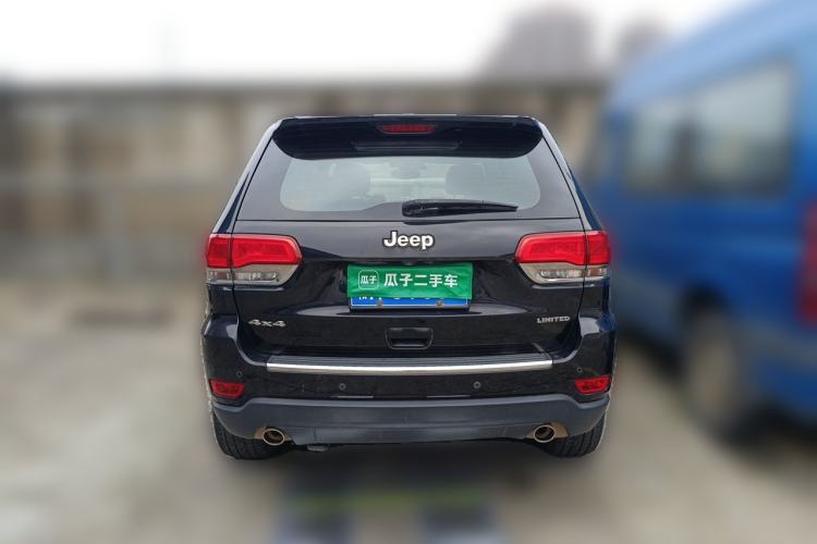 Used Jeep Grand Cherokee 2016 3.0L Comfort Navigation Edition Rear