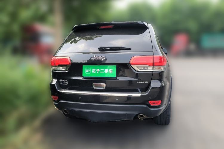 Used Jeep Grand Cherokee 2016 3.0L Elite Navigation Edition Rear