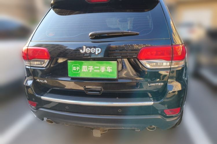 Used Jeep Grand Cherokee 2016 3.0L Elite Navigation Edition Rear
