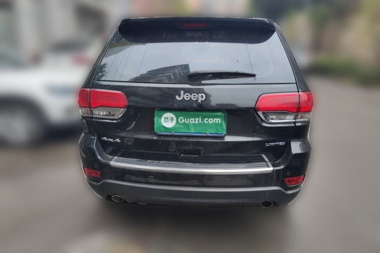 Used Jeep Grand Cherokee 2016 3.0L Comfort Navigation Edition Rear