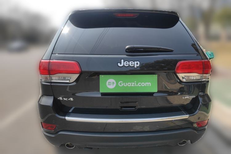 Used Jeep Grand Cherokee 2016 3.0L Comfort Navigation Edition Rear
