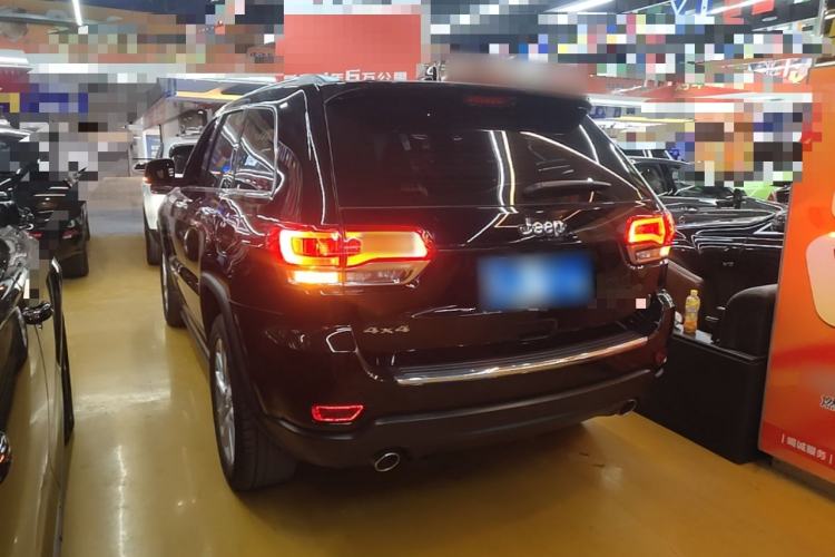 Used Jeep Grand Cherokee 2016 3.0L Comfort Navigation Edition Rear Left 45 Deg