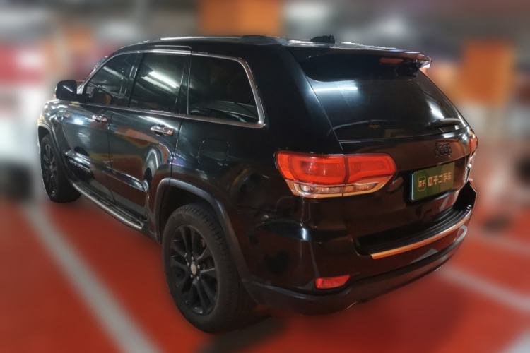 Used Jeep Grand Cherokee 2016 3.0L Comfort Navigation Edition Rear Left 45 Deg