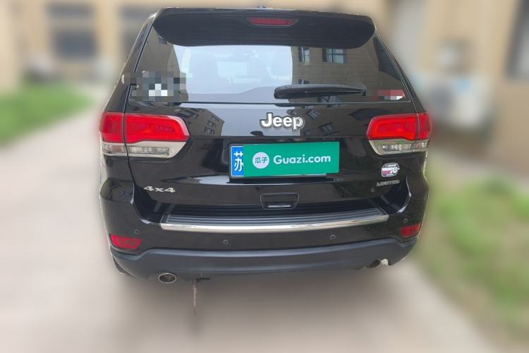 Used Jeep Grand Cherokee 2016 3.0L Comfort Navigation Edition Rear