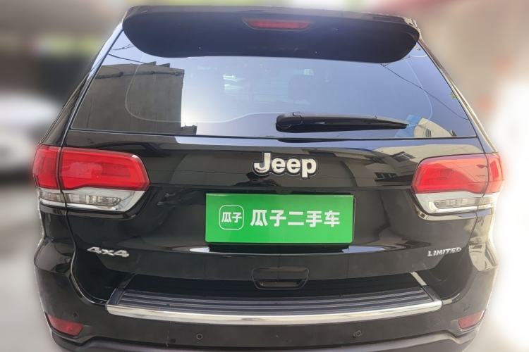 Used Jeep Grand Cherokee 2016 3.0L Comfort Navigation Edition Rear
