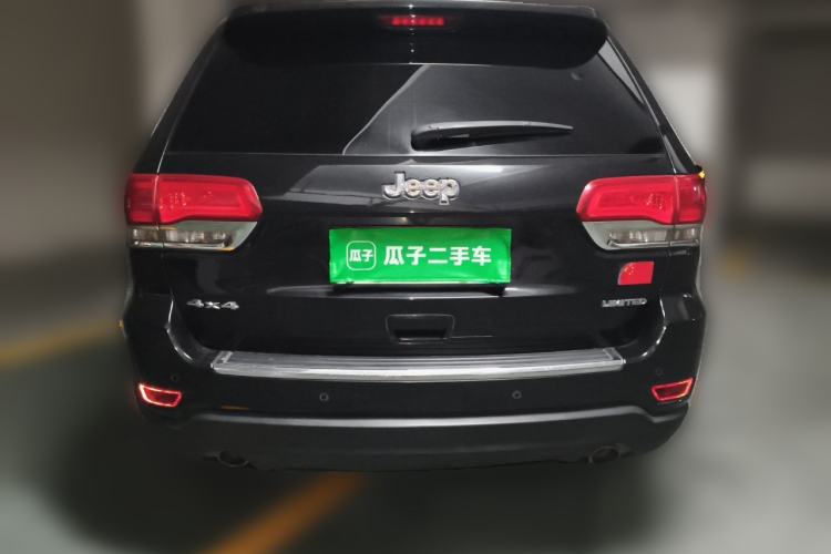 Used Jeep Grand Cherokee 2016 3.0L Comfort Navigation Edition Rear