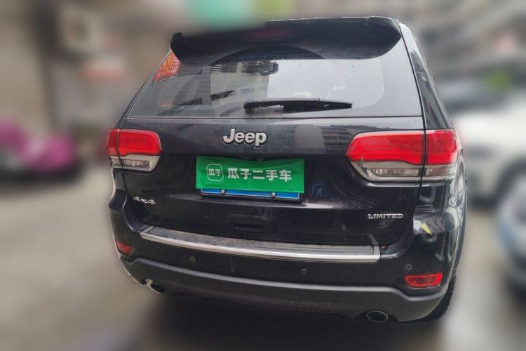 Used Jeep Grand Cherokee 2016 3.0L Comfort Navigation Edition Rear