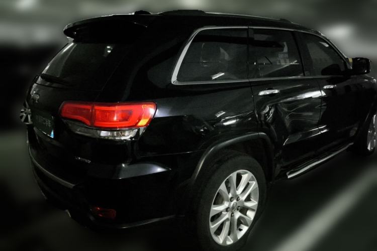 Used Jeep Grand Cherokee 2016 3.0L Comfort Navigation Edition Rear Right 45 Deg