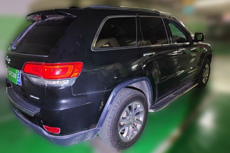 Used Jeep Grand Cherokee 2016 3.0L Elite Navigation Edition Rear Right 45 Deg