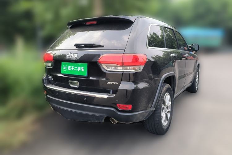 Used Jeep Grand Cherokee 2016 3.0L Elite Navigation Edition Rear Right 45 Deg