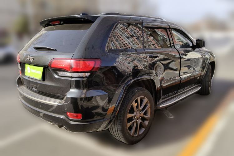 Used Jeep Grand Cherokee 2016 3.6L 75th Anniversary Tribute Edition Rear Right 45 Deg